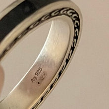 Load image into Gallery viewer, Authentic Gucci logo ring - original - includes original box
